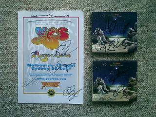 My signed YESFANZ-flyer & Tales remaster